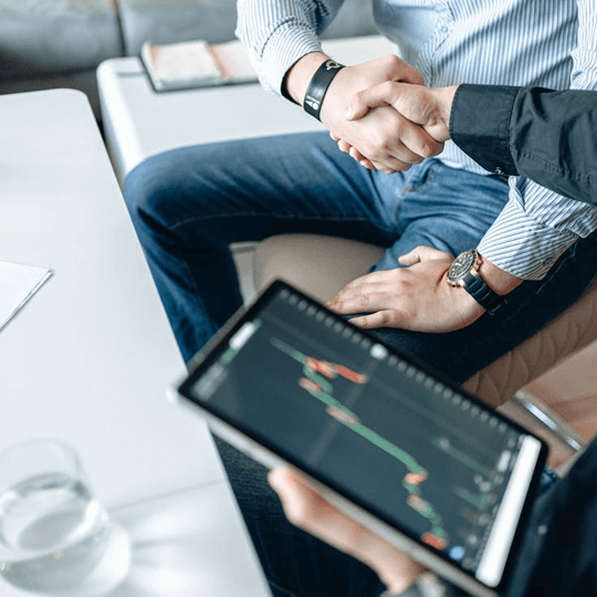 Axtrovien - Et team av eksperter på kryptovaluta